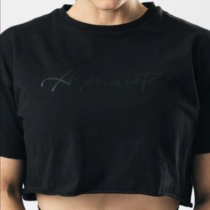 Alphalete signature short sleeve-small !
